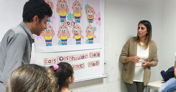 DAÜ Yabancı Diller Ve İngilizce Hazırlık Okulu Kimsesiz Çocukları Ziyaret Etti