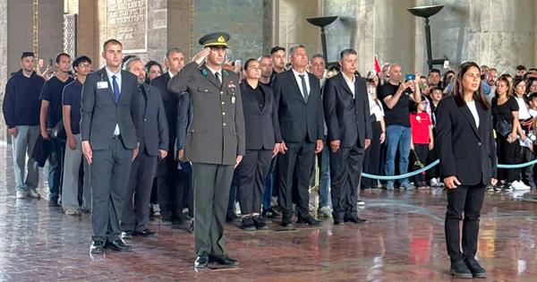 DAÜ Turizm Fakültesi’nden Anıtkabir’e Anlamlı Ziyaret