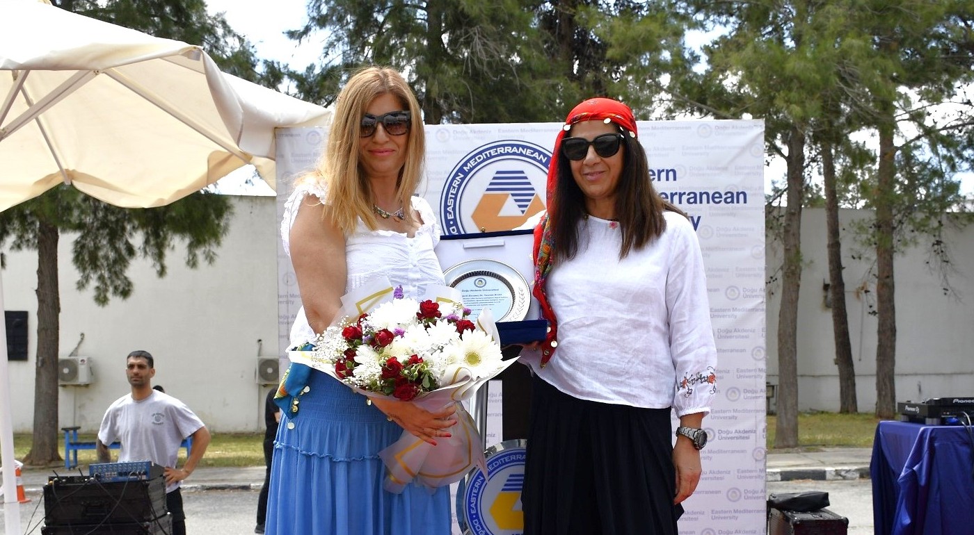 Nazenin Ruso Kandemir